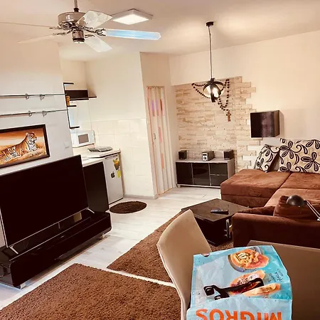 Zupko Filakovo Apartment *