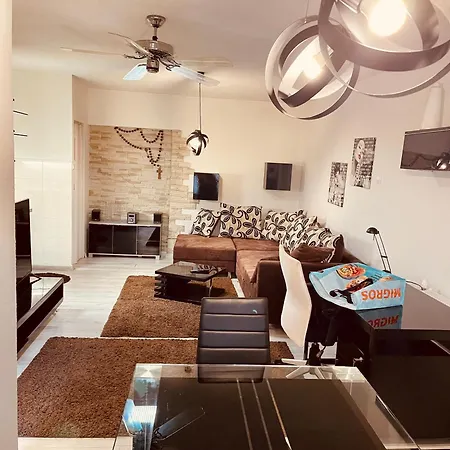 Zupko Filakovo Apartment